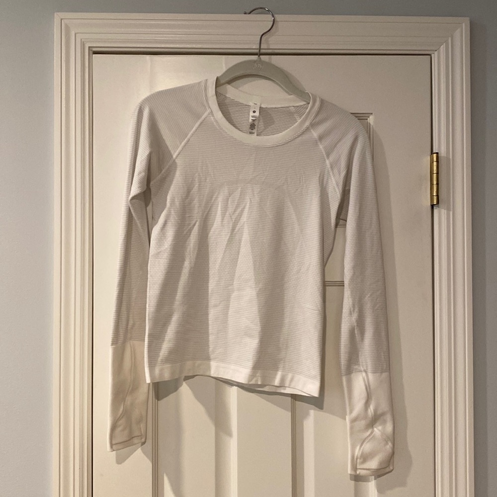 Lululemon Swiftly Tech Long-Sleeve Shirt 2.0 - size 4, white